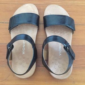 Sandals   Vionic Black. Size 10 wide.  From QVC